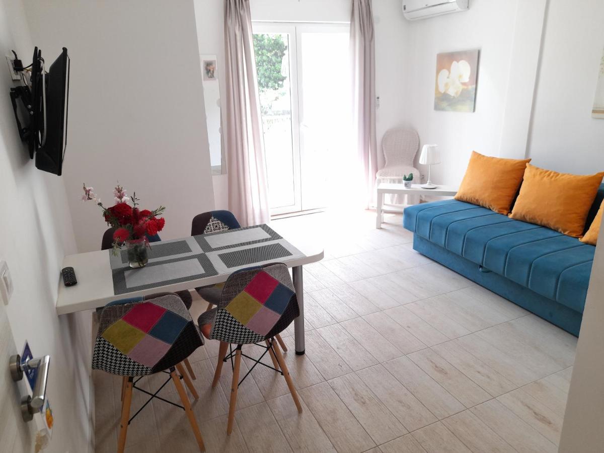 Guest House Djonovic Petrovac na moru Exterior foto