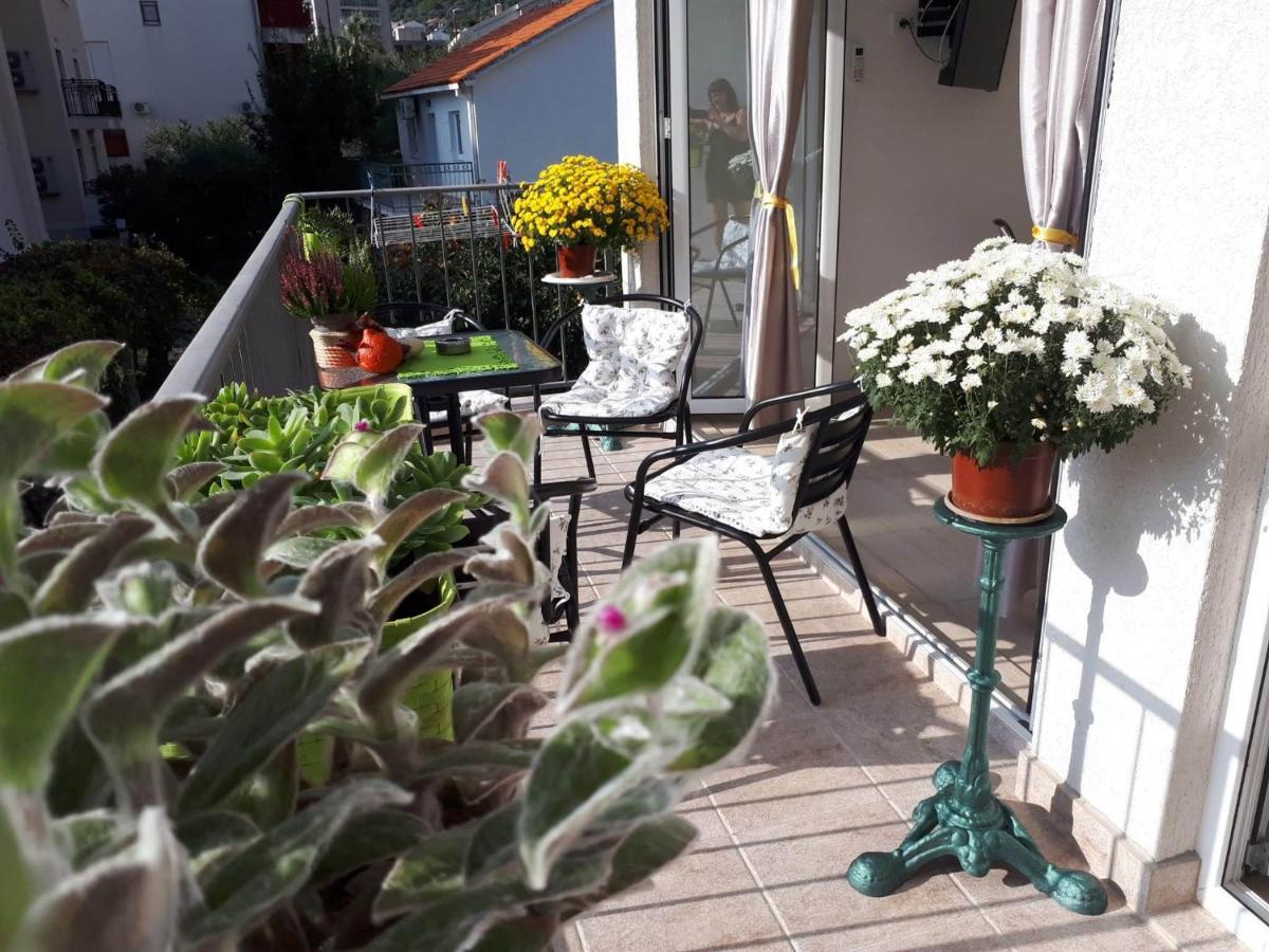Guest House Djonovic Petrovac na moru Exterior foto