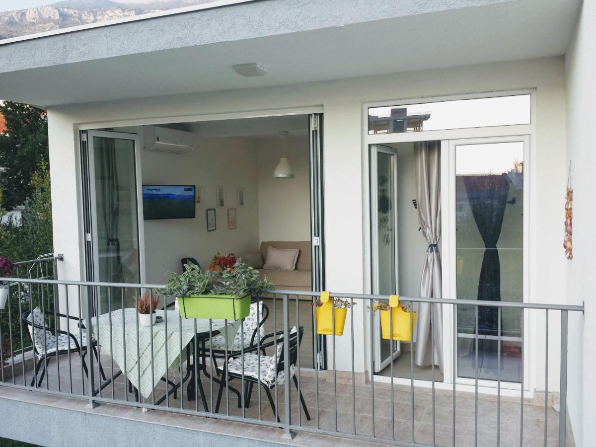 Guest House Djonovic Petrovac na moru Exterior foto
